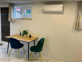 Cool private room, Løsning